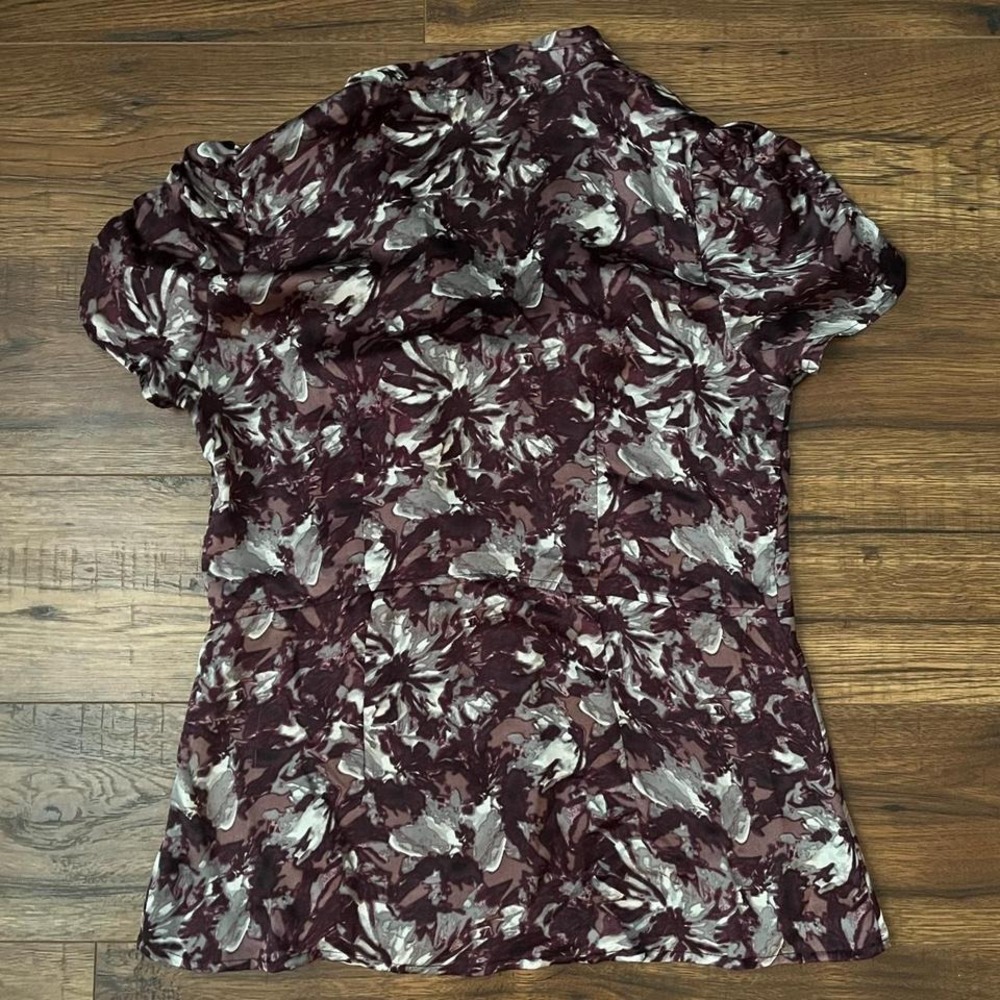 RW&CO Purple Floral Print Short Sleeve Satin Blouse Bow Women Small Boho Cottage - Picture 5 of 5